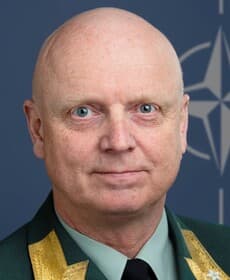 Iversen, Petter Iversen, Petter
