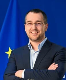 Voiculescu, Vlad Voiculescu, Vlad